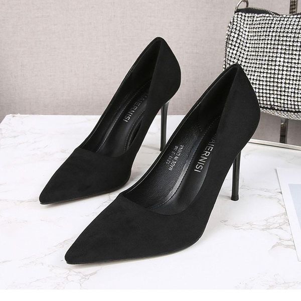 dress shoes women's high heel pumps girl stiletto 9.5cm flock professional suede black pointed heels daily work large size 35-45
dress shoes women's high heel pumps girl stiletto 9.5cm flock professional suede black pointed heels daily work large size 35-45