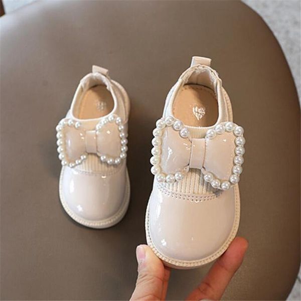 flat shoes 2022 autumn female baby leisure single leather girl fashion pearl bow princess soft-soled small 21-30, Black;grey
flat shoes 2022 autumn female baby leisure single leather girl fashion pearl bow princess soft-soled small 21-30, Black;grey