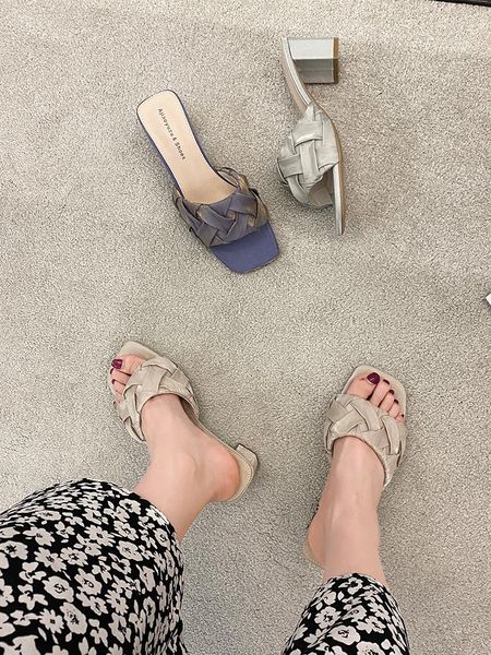 slippers female shoes heels luxury slides square heel 2021 high designer soft flat block rome rubber fashion pu hoof woman, Black
slippers female shoes heels luxury slides square heel 2021 high designer soft flat block rome rubber fashion pu hoof woman, Black