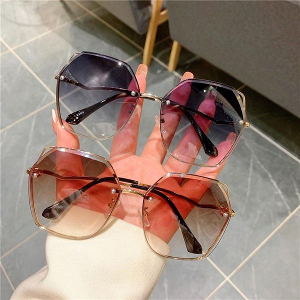 sunglasses polygon frameless clip for women luxury designer oversized retro fashion shades sun glasses metal golden outdoor uv, White;black
sunglasses polygon frameless clip for women luxury designer oversized retro fashion shades sun glasses metal golden outdoor uv, White;black