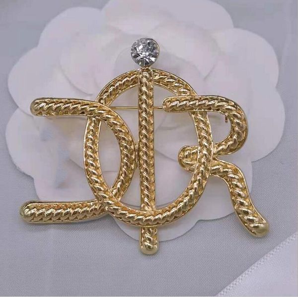 2021 european and american tide twist letter brooch vintage suit coat accessories elegant lady fast delivery, Gray
2021 european and american tide twist letter brooch vintage suit coat accessories elegant lady fast delivery, Gray