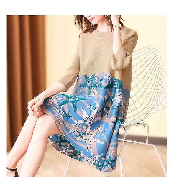 knits fashion the women's pleated starfish printing bead color matching three quarter long t-shirt, White
knits fashion the women's pleated starfish printing bead color matching three quarter long t-shirt, White