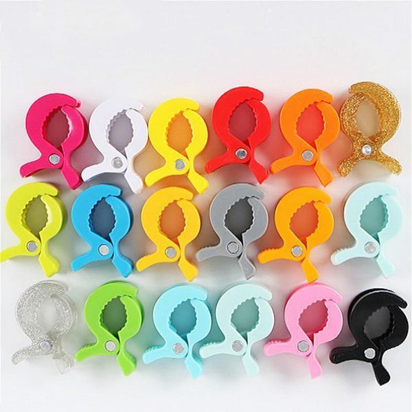 2pc/set baby car seat accessories plastic pushchair toy clip pram stroller peg to hook cover blanket mosquito net clips1
2pc/set baby car seat accessories plastic pushchair toy clip pram stroller peg to hook cover blanket mosquito net clips1