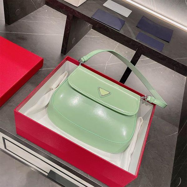 women luxurys designers bags cleo handbag fashion shoulder messenger bag clutch tote crossbody classic patent leather wallet
women luxurys designers bags cleo handbag fashion shoulder messenger bag clutch tote crossbody classic patent leather wallet