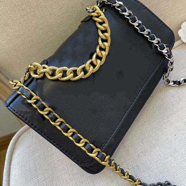 2021fashion bags classic double flap lambskin quilted check pattern large-capacity outdoor sacoche street ghw fashion brand luxury designer
2021fashion bags classic double flap lambskin quilted check pattern large-capacity outdoor sacoche street ghw fashion brand luxury designer