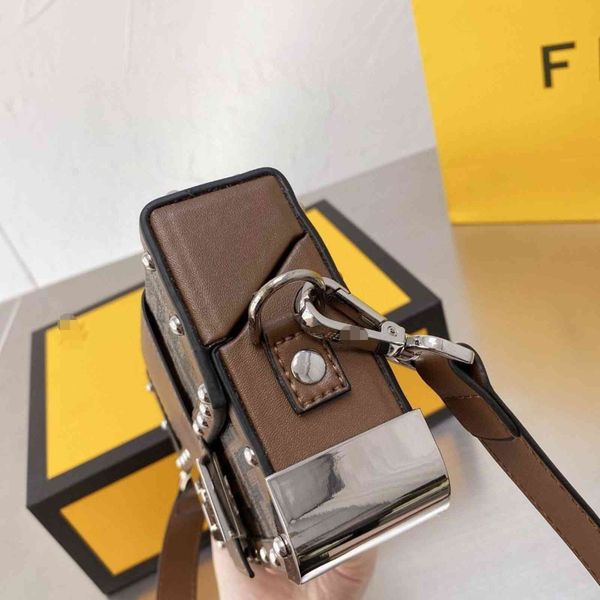 designer handbag cowhide version old flower box women's bag casual fashion versatile small square single shoulder messenger
designer handbag cowhide version old flower box women's bag casual fashion versatile small square single shoulder messenger