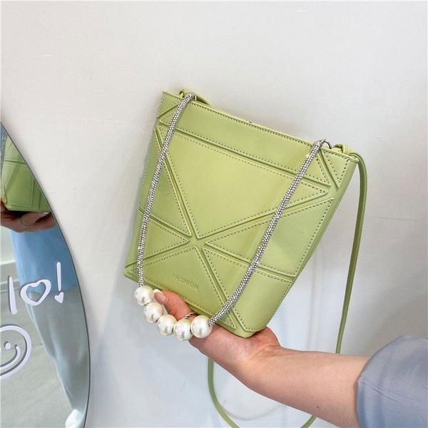 brand designer pu leather women's shoulder bag fashion simple handbag small bucket crossbody lady cross body
brand designer pu leather women's shoulder bag fashion simple handbag small bucket crossbody lady cross body