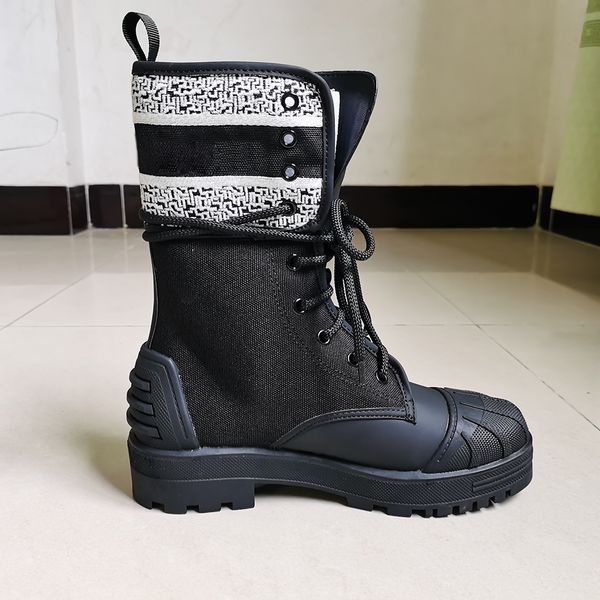 d-major womens designer ankle boots winter platform motorcycle boot combine military inspiration shell round toe, Black
d-major womens designer ankle boots winter platform motorcycle boot combine military inspiration shell round toe, Black