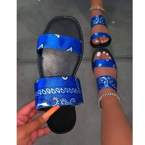 fashionable and comfortable all-match flat silk pure color outdoor 2021 summer female slippers plus size beach, Black
fashionable and comfortable all-match flat silk pure color outdoor 2021 summer female slippers plus size beach, Black