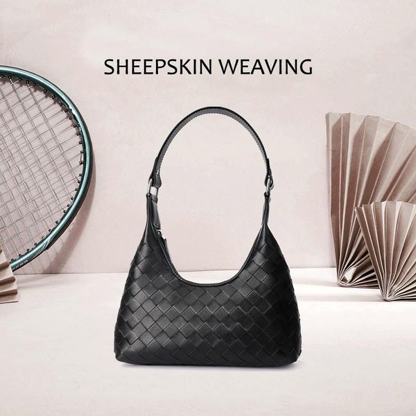 inclined shoulder women's woven bag pattern internal and external dermis straps the single manual totes
inclined shoulder women's woven bag pattern internal and external dermis straps the single manual totes