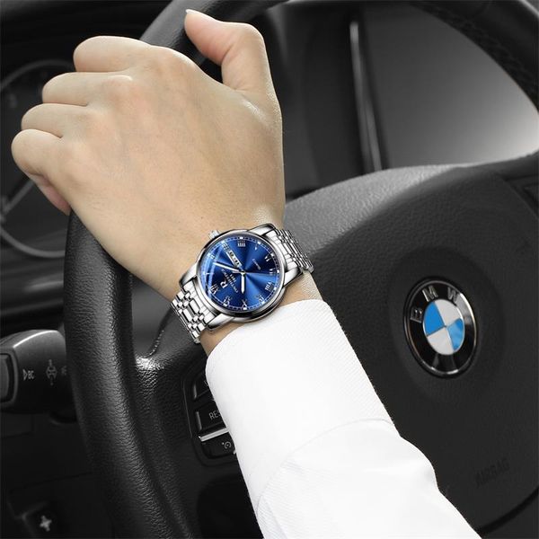 wristwatches refined steel case belt watch men's quartz three needle business non mechanical, Slivery;brown
wristwatches refined steel case belt watch men's quartz three needle business non mechanical, Slivery;brown