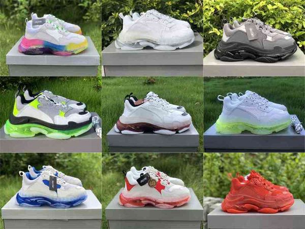 2022 paris triple s crystal bottom athletic shoes low trainers sneakers 17fw men women platform vintage old dad shoe with original box
2022 paris triple s crystal bottom athletic shoes low trainers sneakers 17fw men women platform vintage old dad shoe with original box
