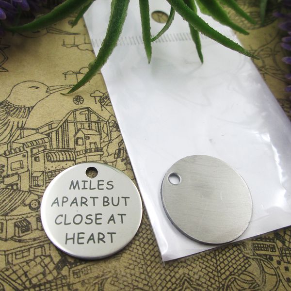 40pcs--stainless steel charms"miles apart but close at heart" more style choosing diy pendants fo necklace, Bronze;silver
40pcs--stainless steel charms"miles apart but close at heart" more style choosing diy pendants fo necklace, Bronze;silver