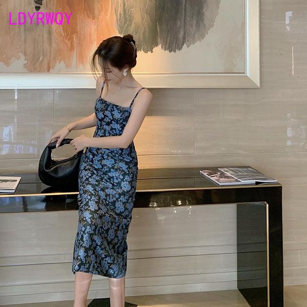 casual dresses ldyrwqy 2021 summer french fashion vintage blue floral halter belt waist dress office lady polyester, Black;gray
casual dresses ldyrwqy 2021 summer french fashion vintage blue floral halter belt waist dress office lady polyester, Black;gray