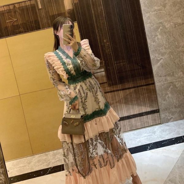 casual dresses baroque luxury design ruffles mesh floral embroidery puff sleeve long dress spring robe longue vintage party vestido fiesta l, Black;gray
casual dresses baroque luxury design ruffles mesh floral embroidery puff sleeve long dress spring robe longue vintage party vestido fiesta l, Black;gray