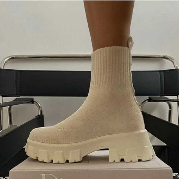 boots 2021 autumn winter couple socks shoes women thick-soled casual large size net red knitted short plus, Black
boots 2021 autumn winter couple socks shoes women thick-soled casual large size net red knitted short plus, Black