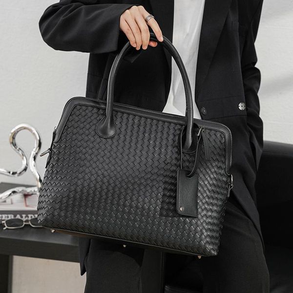 luxury designer men briefcase thicken leather handmade weaving handbags fashion business large capacity shoulder lapbags briefcases
luxury designer men briefcase thicken leather handmade weaving handbags fashion business large capacity shoulder lapbags briefcases