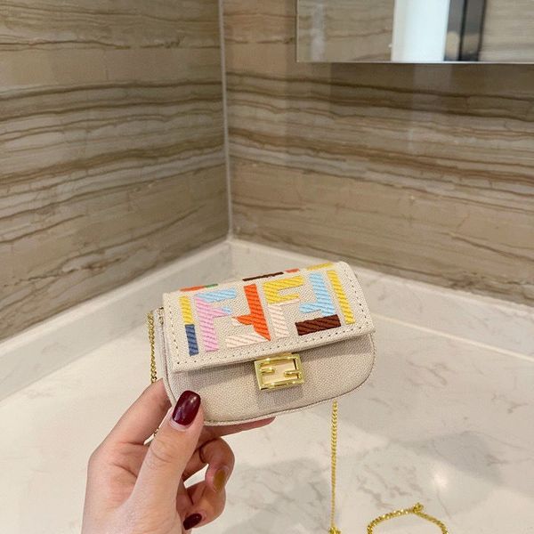 luxurys designer bags canvas cotton hemp embroidery letter method club bag portable messenger single shoulder women's bag mini ysj
luxurys designer bags canvas cotton hemp embroidery letter method club bag portable messenger single shoulder women's bag mini ysj