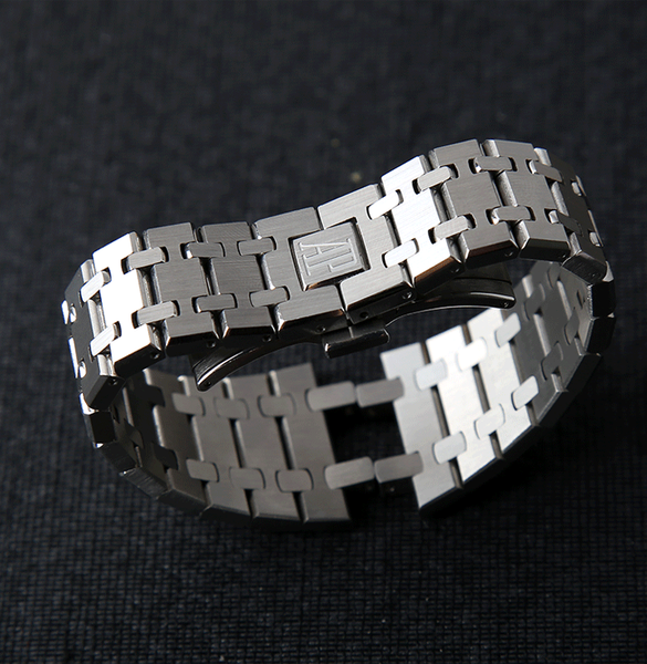 watch bands stainless steel watchband refit 26mm strap bracelet folding buckle with engraving wristband 26, Black;brown
watch bands stainless steel watchband refit 26mm strap bracelet folding buckle with engraving wristband 26, Black;brown