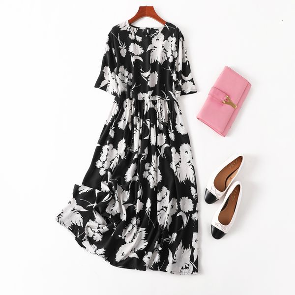 dress women's 100% mulberry crepe silk half sleeve white black floral printed long dress crew neck mm062, Black;gray
dress women's 100% mulberry crepe silk half sleeve white black floral printed long dress crew neck mm062, Black;gray