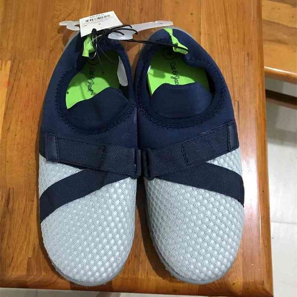 stock mesh children's big boys' low sneakers catjack cloth soft soled spring and autumn shoes buckle, Black
stock mesh children's big boys' low sneakers catjack cloth soft soled spring and autumn shoes buckle, Black