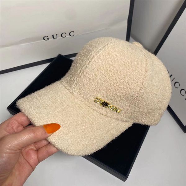 autumn winter women's cashmere cute drill versatile and cold resistant warm hat temperament baseball cap, Yellow 
autumn winter women's cashmere cute drill versatile and cold resistant warm hat temperament baseball cap, Yellow