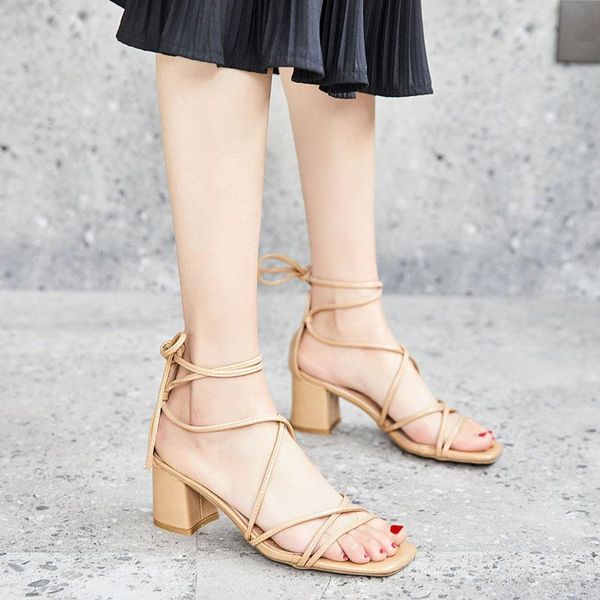 narrow band cutout sandalen femme beauty summer women shoe laces all-match pumps cross-tied square heels gladiator sandals woman, Black
narrow band cutout sandalen femme beauty summer women shoe laces all-match pumps cross-tied square heels gladiator sandals woman, Black