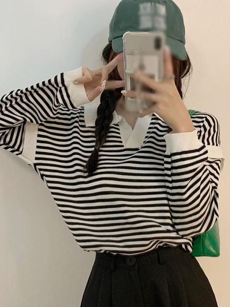 women's sweaters ladies autumn v-neck knitted striped loose lapel t-shirt fashion long-sleeved casual sweater, White;black
women's sweaters ladies autumn v-neck knitted striped loose lapel t-shirt fashion long-sleeved casual sweater, White;black