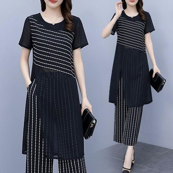 women's two piece pants women 2021 summer fashion chiffon 2 sets female o-neck striped long ladies high waist loose wide leg suits q18, White
women's two piece pants women 2021 summer fashion chiffon 2 sets female o-neck striped long ladies high waist loose wide leg suits q18, White