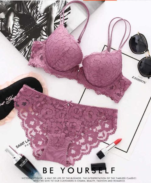 summer lace bra set high end luxury gathering lingerie, Red;black 
summer lace bra set high end luxury gathering lingerie, Red;black