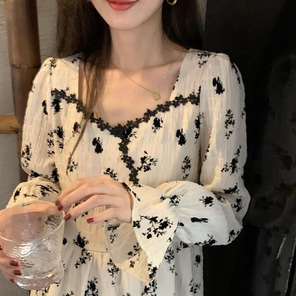 casual dresses floral dress women vintage v-neck three quarter french slim party midi elegant one-piece korean 2021 autumn, Black;gray
casual dresses floral dress women vintage v-neck three quarter french slim party midi elegant one-piece korean 2021 autumn, Black;gray
