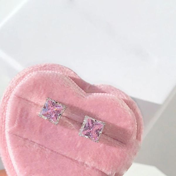stud 2021 arrived iced out micro pave pink cubic zirconia cz geometric square heart shape fashion earring for women jewelry, Golden;silver
stud 2021 arrived iced out micro pave pink cubic zirconia cz geometric square heart shape fashion earring for women jewelry, Golden;silver