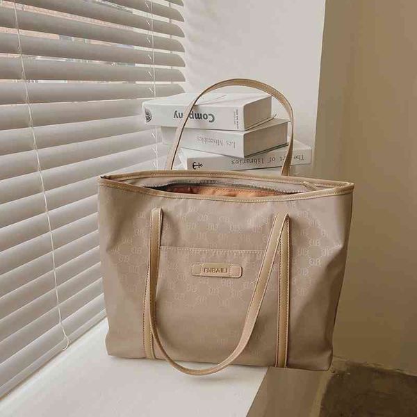 80% off portable nylon cloth bag new fashion printing briefcase leisure work commuting one shoulder tote bag handbags, Black;red
80% off portable nylon cloth bag new fashion printing briefcase leisure work commuting one shoulder tote bag handbags, Black;red