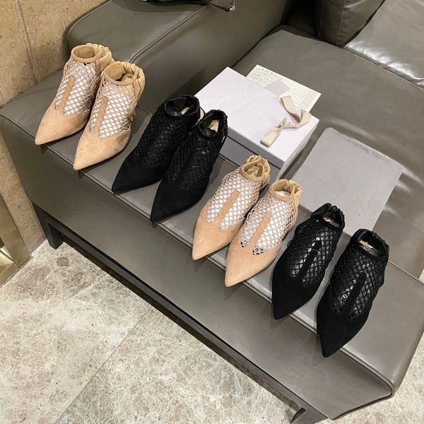 2021 european women sandals high fashion sizes 35-41 with full packing quality, Black
2021 european women sandals high fashion sizes 35-41 with full packing quality, Black