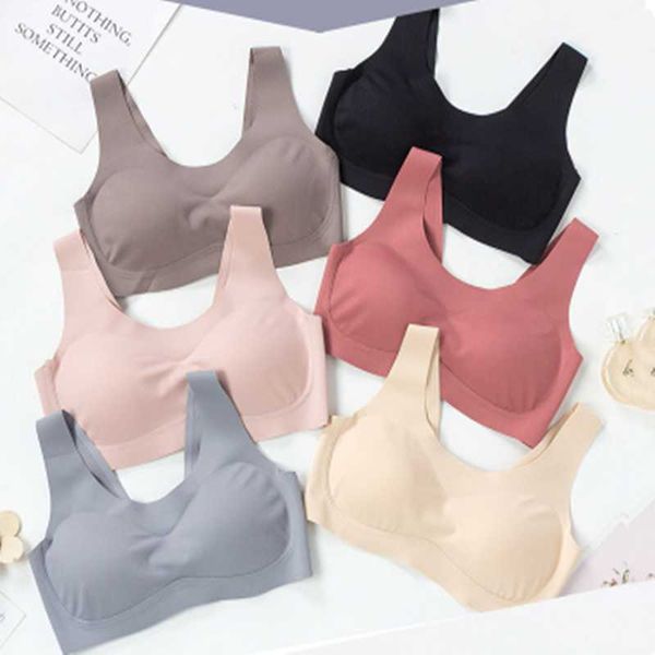 bras thai natural latex traceless thin bra comfortable sleeping no steel ring vest invisible back button underwear, Red;black
bras thai natural latex traceless thin bra comfortable sleeping no steel ring vest invisible back button underwear, Red;black