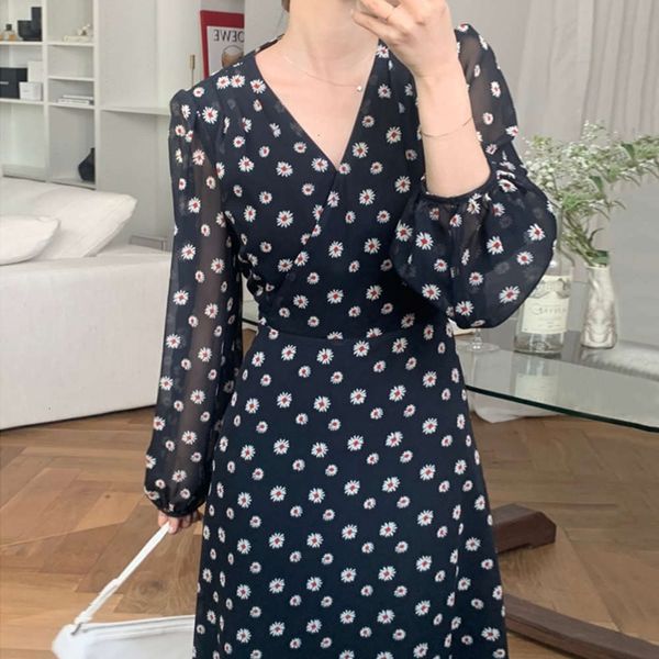 casual dresses dress women clothessouth french gentle v-neck cross bandage waist show thin long bubble sleeve z29f, Black;gray
casual dresses dress women clothessouth french gentle v-neck cross bandage waist show thin long bubble sleeve z29f, Black;gray