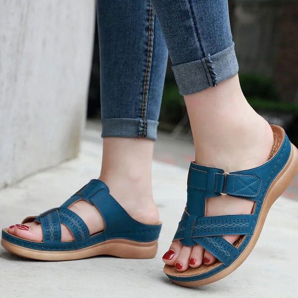 sandals latform wedges slippers soft eva anti-slip lovers home floor slides ladies hollow out summer shoes women's, Black
sandals latform wedges slippers soft eva anti-slip lovers home floor slides ladies hollow out summer shoes women's, Black