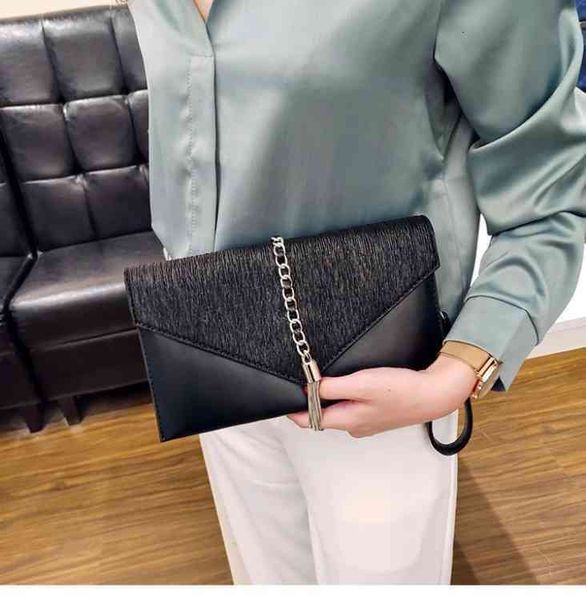 designershand-held chain cross-body multifunctional handbags high-quality design ladies fashion dinner bag, banquet all-match clutch, should
designershand-held chain cross-body multifunctional handbags high-quality design ladies fashion dinner bag, banquet all-match clutch, should