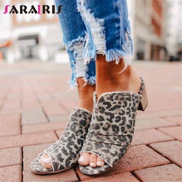 ladies summer beach mules open toe chunky mid heels slippers women 2021 leopard party casual shoes woman, Black
ladies summer beach mules open toe chunky mid heels slippers women 2021 leopard party casual shoes woman, Black