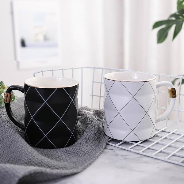 mugs 450ml nordic golden black and white grid geometry ceramic coffee mug porcelain juice drinking cup milk tea
mugs 450ml nordic golden black and white grid geometry ceramic coffee mug porcelain juice drinking cup milk tea