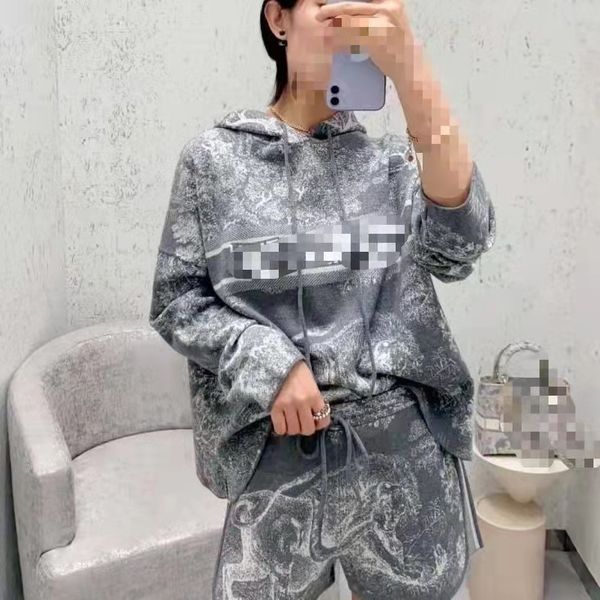 70% off 2021 summer and autumn new ink painting printing hooded loose sweater + shorts casual suit, Gray
70% off 2021 summer and autumn new ink painting printing hooded loose sweater + shorts casual suit, Gray