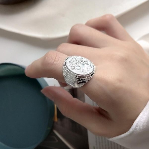 cluster rings louleur square veins empress figure sterling 925 silver round thick texture open for women elegant fine jewelry gift, Golden;silver
cluster rings louleur square veins empress figure sterling 925 silver round thick texture open for women elegant fine jewelry gift, Golden;silver
