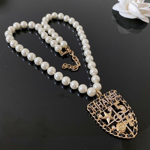 chokers original brand designer choker necklace vintage women pearl shoulder strap crystal pendant sweater necklaces jewelry party gift, Golden;silver
chokers original brand designer choker necklace vintage women pearl shoulder strap crystal pendant sweater necklaces jewelry party gift, Golden;silver