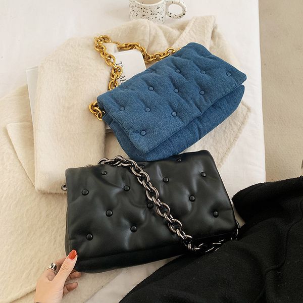 chain pu leather hand bag for women 2021 designer vintage small shoulder trending handbags and purses underarm
chain pu leather hand bag for women 2021 designer vintage small shoulder trending handbags and purses underarm