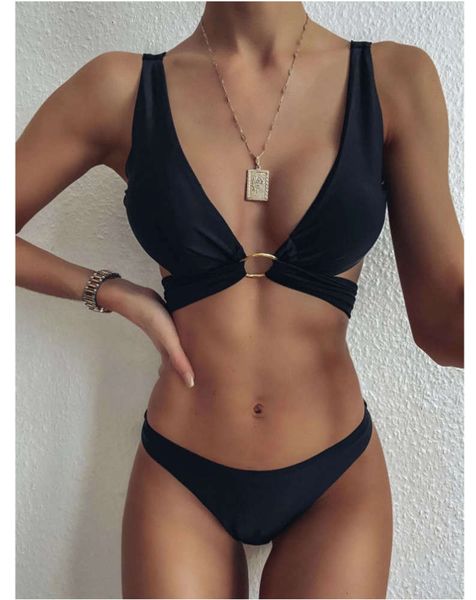 the bikini ring strap bikini double sided plain swimsuit, White;black
the bikini ring strap bikini double sided plain swimsuit, White;black