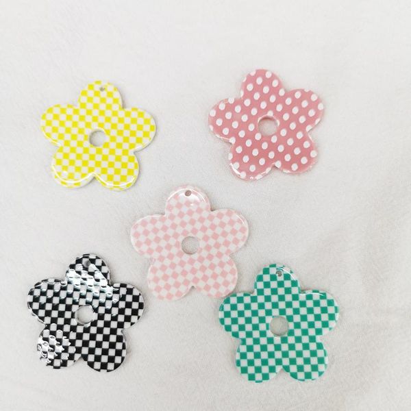 charms 50pieces korea diy flatbase 5 disc flowers with hole small pendant for woman earring jewelry making accessories 2021, Bronze;silver
charms 50pieces korea diy flatbase 5 disc flowers with hole small pendant for woman earring jewelry making accessories 2021, Bronze;silver