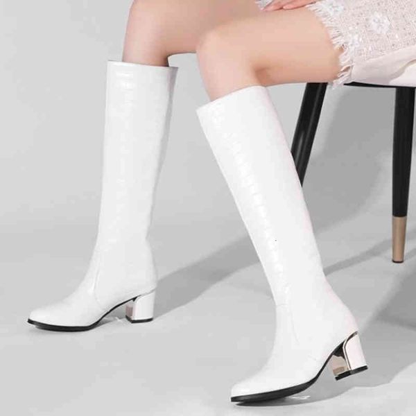 boots outono e inverno nova cabeça redonda grandes botas altas saltos grossos abaixo do joelho cavaleiro longo feminino 42 43 t2cb, Black
boots outono e inverno nova cabeça redonda grandes botas altas saltos grossos abaixo do joelho cavaleiro longo feminino 42 43 t2cb, Black