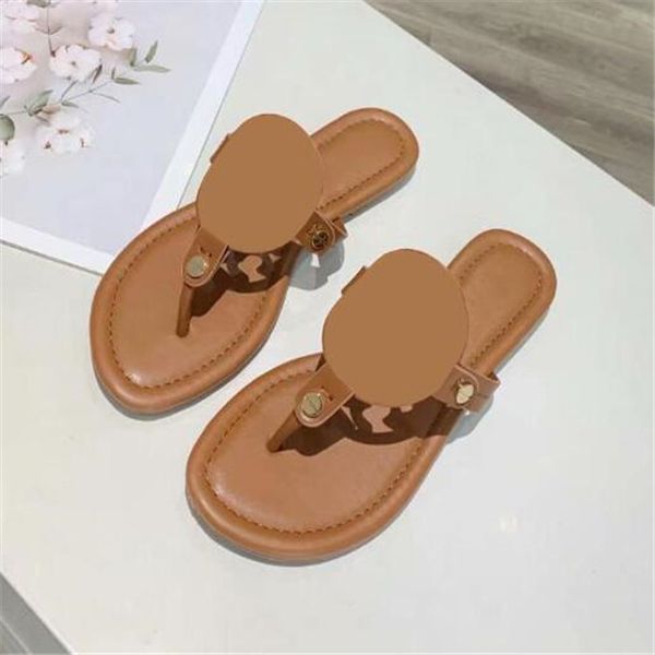 fashion women sandals hollow out logo slippers summer flat shoes studded girl slides leather flip flops 35-42, Black
fashion women sandals hollow out logo slippers summer flat shoes studded girl slides leather flip flops 35-42, Black