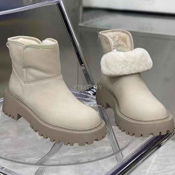 boots 35-40 snow women's winter warm shoes plus velvet thick bottom short tube wild casual cotton botas altas mujer, Black
boots 35-40 snow women's winter warm shoes plus velvet thick bottom short tube wild casual cotton botas altas mujer, Black