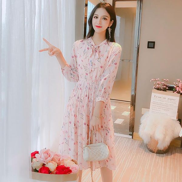 casual dresses autumn pink floral chiffon beach midi dress 2021 spring korea vintage pleated elegant women bodycon party vestidos, Black;gray
casual dresses autumn pink floral chiffon beach midi dress 2021 spring korea vintage pleated elegant women bodycon party vestidos, Black;gray